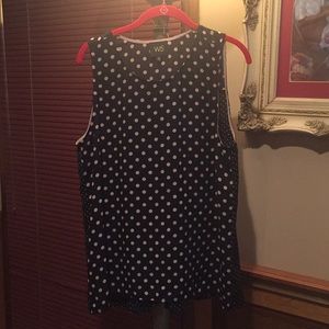 Ladies Sleeveless blouse